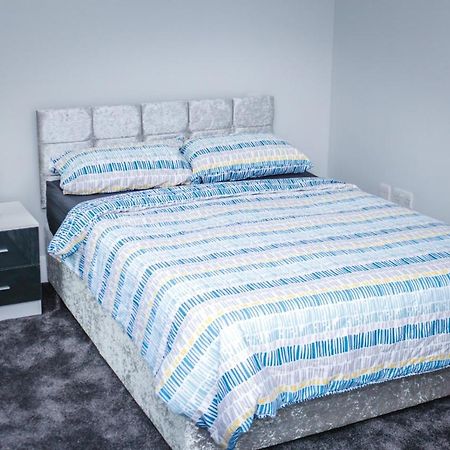 Camden Guest House Double Bedroom With Super Large King Bed London Exteriör bild