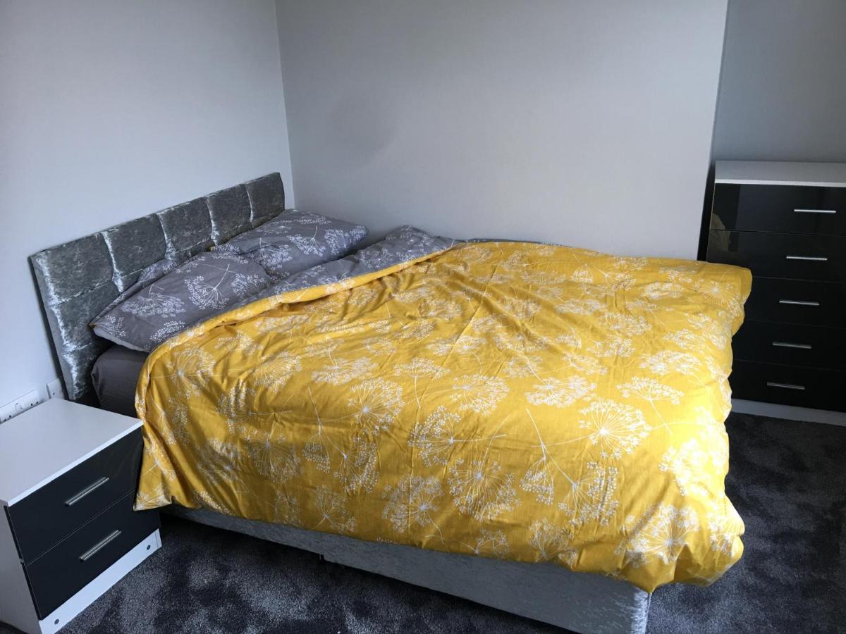 Camden Guest House Double Bedroom With Super Large King Bed London Exteriör bild